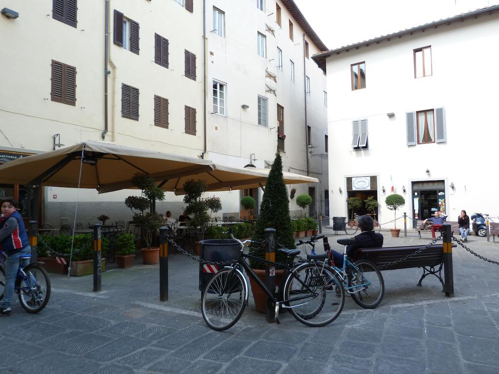 Appartamenti Ponte Vecchio Firenze Szoba fotó